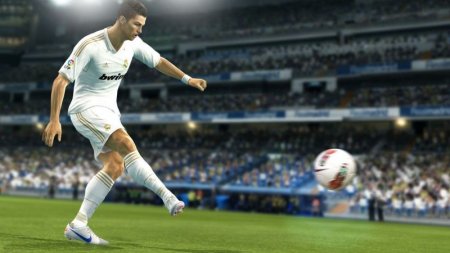 Pro Evolution Soccer 2013 (PES 13)   Box (PC) 