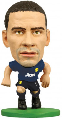 Фигурка футболиста Soccerstarz Рио Фердинанд Манчестер Юнайтед (Rio Ferdinand Man Utd) Away Kit (202504)