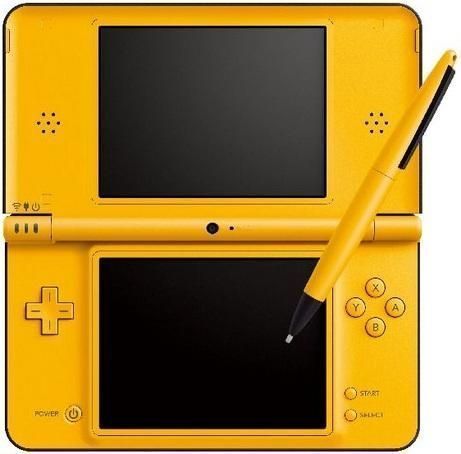 Приставка обладает всеми достоинствами Nintendo DS Lite и Nintendo DSi. 