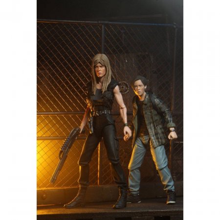     NECA:      (Sarah Connor and John Connor)  2 (Terminator 2) (42179) 18 