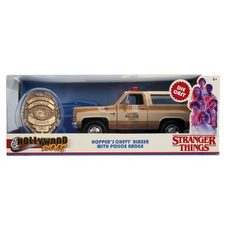  Модель машинки Jada Toys: Шеви К5 Блейзер 1980 года со Значком (1980 Chevy K5 Blazer with Badge) Очень странные дела (Stranger Things) (31111) 1:24