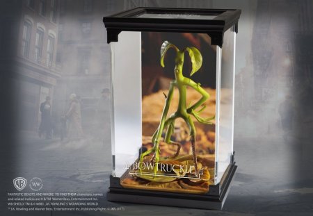  The Noble Collection:  (Bowtruckle)       (Fantastic Beasts and Where to Find Them) 18,5  