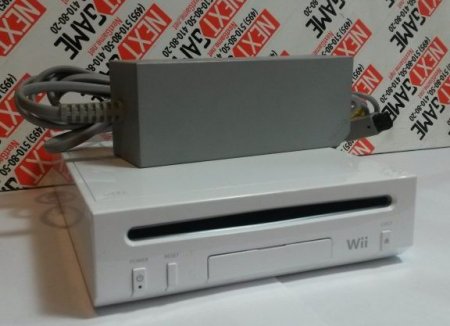   Nintendo Wii White Rus +   USED / Nintendo Wii
