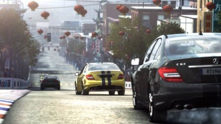 GRID: Autosport   (Xbox 360/Xbox One)