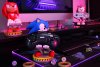 Фигурка подставка для геймпада/телефона Cable Guys: Ёж Соник Скользящий Соник (Sonic The Hedgehog Sliding Sonic) (895104) 20 см