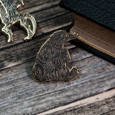    Pin Kings:    (Niffler and Thestral)       (Fantastic Beasts and Where to Find Them) 1.1 (2 )