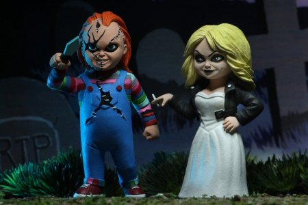   NECA:    (Chucky and Tiffany)    (Toony Terrors) 15 