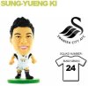 Фигурка футболиста Soccerstarz Swansea Sung-Yueng Ki Home Kit (400096)