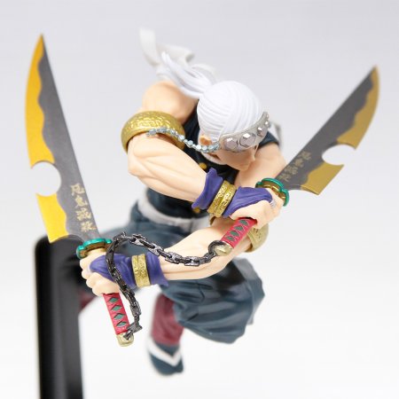 Фигурка Banpresto: Тенген Узуй (Tengen Uzui) Клинок, рассекающий демонов: Кимэцу но Яиба Звезды Вибрации (Demon Slayer: Kimetsu no Yaiba Vibration Stars ) (0045557124182) 18 см