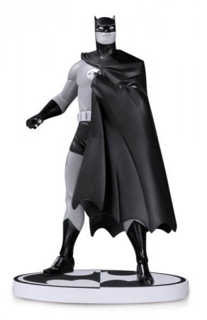  Batman Black and White. Statue By Darwyn Cooke (18 )