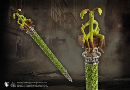   The Noble Collection:  (Bowtruckle)       (Fantastic Beasts and Where to Find Them) 17 