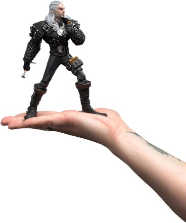 Фигурка Weta Workshop Mini Epics: Геральт из Ривии #1 (Geralt of Rivia #1) Нетфликс Ведьмак (Netflix The Witcher) (738030) 16,2 см