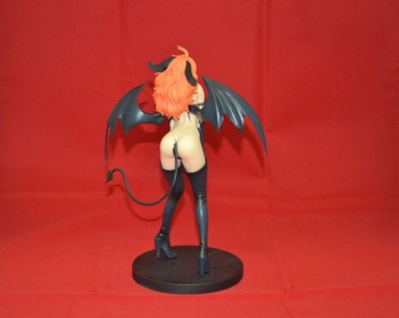 Фигурка персонажа Demonsqueezer из манги Diabolus Inclinatus