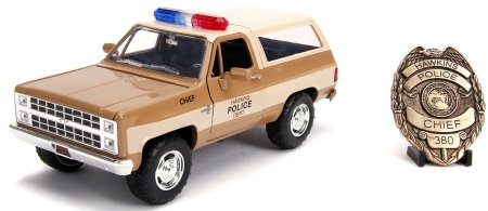 Модель машинки Jada Toys: Шеви К5 Блейзер 1980 года со Значком (1980 Chevy K5 Blazer with Badge) Очень странные дела (Stranger Things) (31111) 1:24
