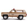  Модель машинки Jada Toys: Шеви К5 Блейзер 1980 года со Значком (1980 Chevy K5 Blazer with Badge) Очень странные дела (Stranger Things) (31111) 1:24