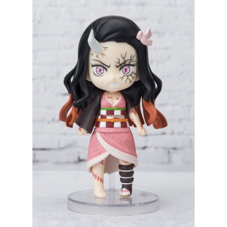 Фигурка BANDAI Figuarts Mini: Незуко Камадо Демоническая Форма (Nezuko Kamado Demon Form) Клинок, Рассекающий Демонов: Кимэцу-но Яиба (Demon Slayer: Kimetsu no Yaiba) (4573102640444) 9 см