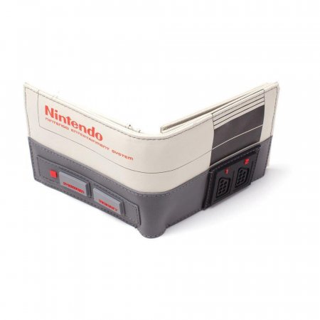   Difuzed: Nintendo: NES Console Bifold Wallet
