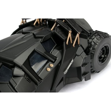 Модель машинки с фигуркой Jada Toys: Бэтмобиль "Темный рыцарь" 2008 (Batmobile Dark Knight 2008) 1:24 + Фигурка Бэтмен (Batman) 7 см (98261) 