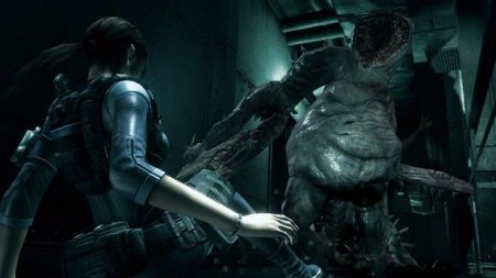 Resident Evil: Revelations   (+ Signature Weapons Pack DLC) (Xbox 360)