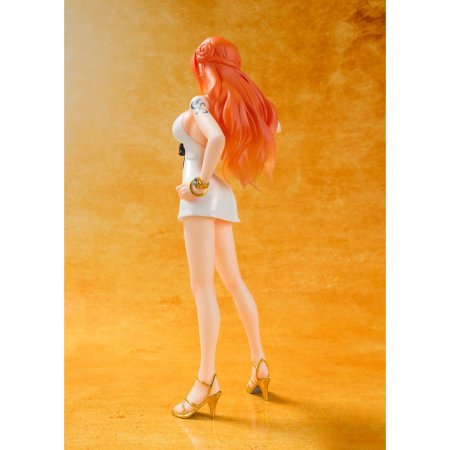 Фигурка Bandai Tamashii Nations Figuarts ZERO: Нами золотая версия (Nami Gold Ver.) Ван-Пис Фильм (One Piece Film) (4549660087526) 15 см