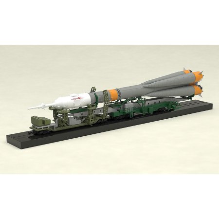  Сборная модель корабля Good Smile Company: Ракета-носитель "Союз" и транспортный поезд (Soyuz Rocket & Transport Train (2nd re-run)) (4580416933674) 32 см