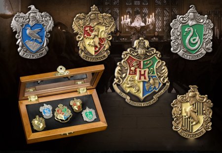    The Noble Collection:   (Coats of arms of Faculties)   (Harry Potter) (5 )