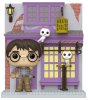 Фигурка Funko POP! Deluxe: Гарри Поттер на Косом Переулке в магазине Сов (Diagon Alley Harry Potter with Eeylops Owl Emporium (Exc)) Гарри Поттер (Harry Potter) (58135) 20 см