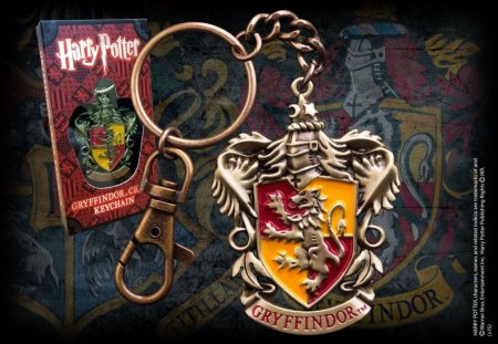   The Noble Collection:   (Crest Gryffindor)   (Harry Potter) 6 