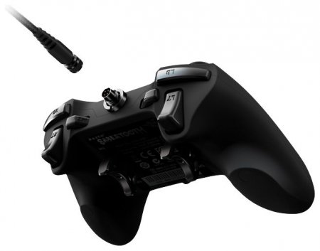   Xbox 360 Wired Controller (Black)  Razer Sabertooth (Xbox 360/PC) 