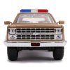  Модель машинки Jada Toys: Шеви К5 Блейзер 1980 года со Значком (1980 Chevy K5 Blazer with Badge) Очень странные дела (Stranger Things) (31111) 1:24