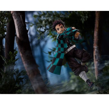 Фигурка Good Smile Company Figma: Тандзиро Камадо (Tanjiro Kamado) Клинок, рассекающий демонов (Demon Slayer: Kimetsu no Yaiba) (4545784067000) 13,5 см 