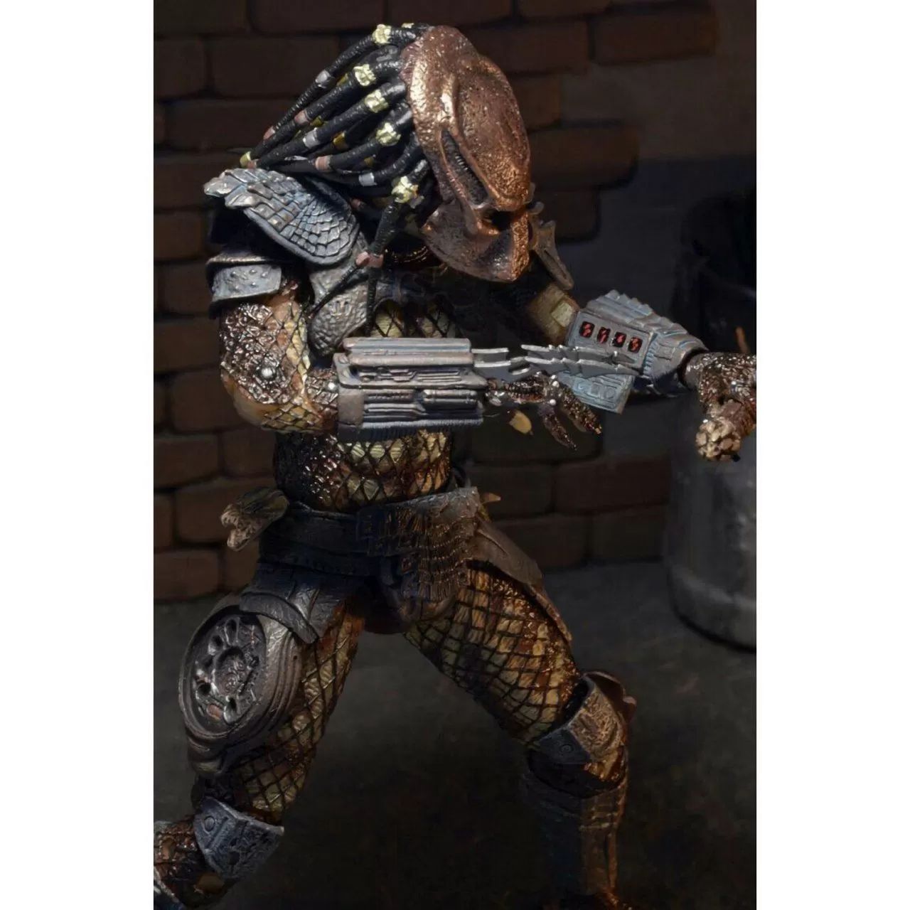 Фигурка NECA: Городской Охотник (City Hunter Ultimate) Хищник (Predator)  (51549) 18 см купить в Москве по цене 9 330 р в каталоге интернет магазина  «NextGame» - характеристики, сравнение, описание, скидки, доставка